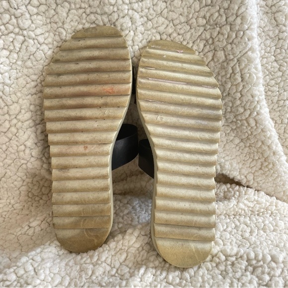 Steve Madden Zaggy Casual Slide Sandal - Picture 7 of 7